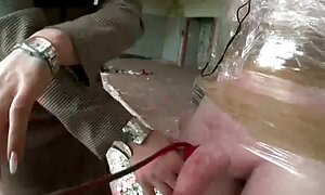 Spettacolare troie mature scopano bruna gocce in anale in POV