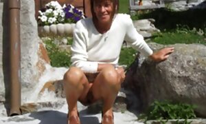 Femdom troie mature grasse in un parco